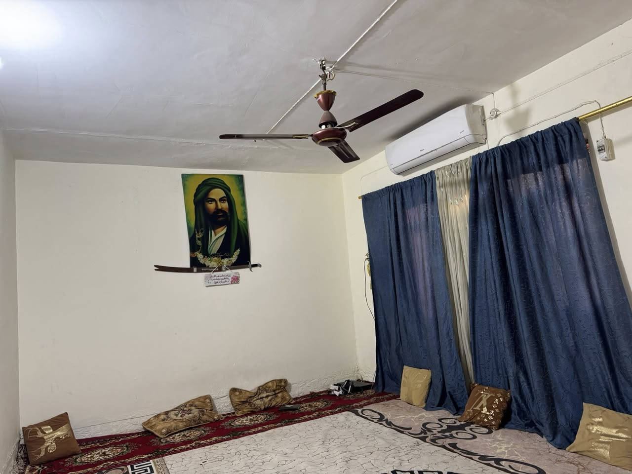 دار طابو صرف لـــلـــبـــيـــع
——————————————-
⭕️المنطقه كاملة الخدمات تبليط ومجاري ماء وكهرباء 
⭕️المساحـــــــة /100 متر 
⭕️العنـــــــوان الجته (حي الإمام الصادق الثاني ) مقابل مستشفى الإمام الحسين ع 
بالقرب من مجمع جناة للمفروشات 
—————————————
تـــفـــاصـــيـــل الـــدار 

الواجهه 8.5 والنزال 12 
✨غرف نوم عدد 3 
✨استقبال
✨مطبخ 
✨ مجموعة صحية 
✨طارمة (كراج)
✨ نوع البناء عگاده 

—————————————
سعر الـــدار 87 قابل للتفاوض  

—————————————- 
للاستفسار الاتصال او واتساب
- ***********
- ***********
