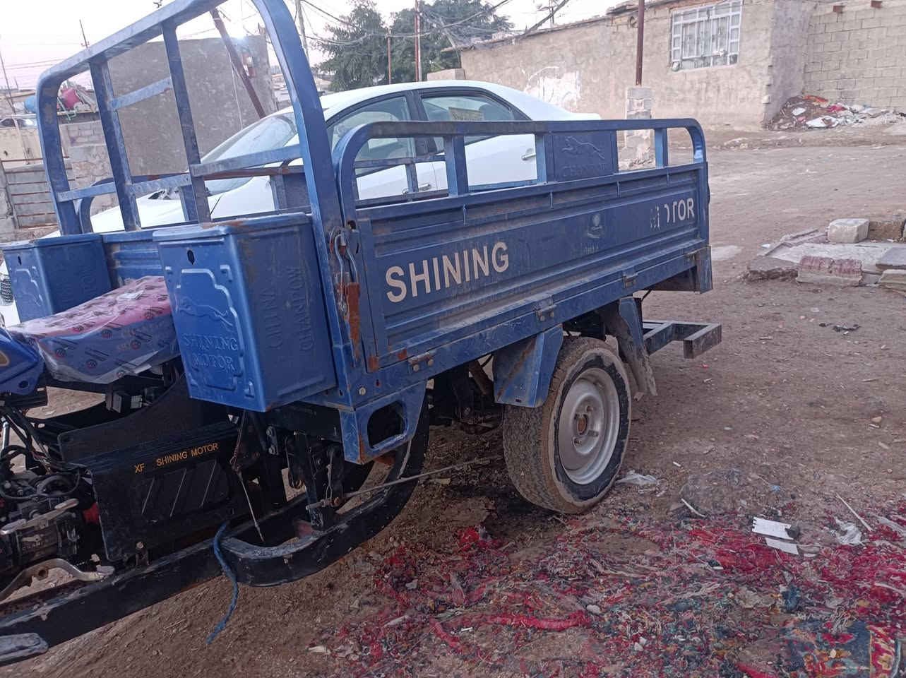 سلام عليكم ستوته البيع موديل 2023 اوراق أصولي ستوته مدعومه وبيه عواج سعر 1300 وبيها  هاذا رقمي ***********
