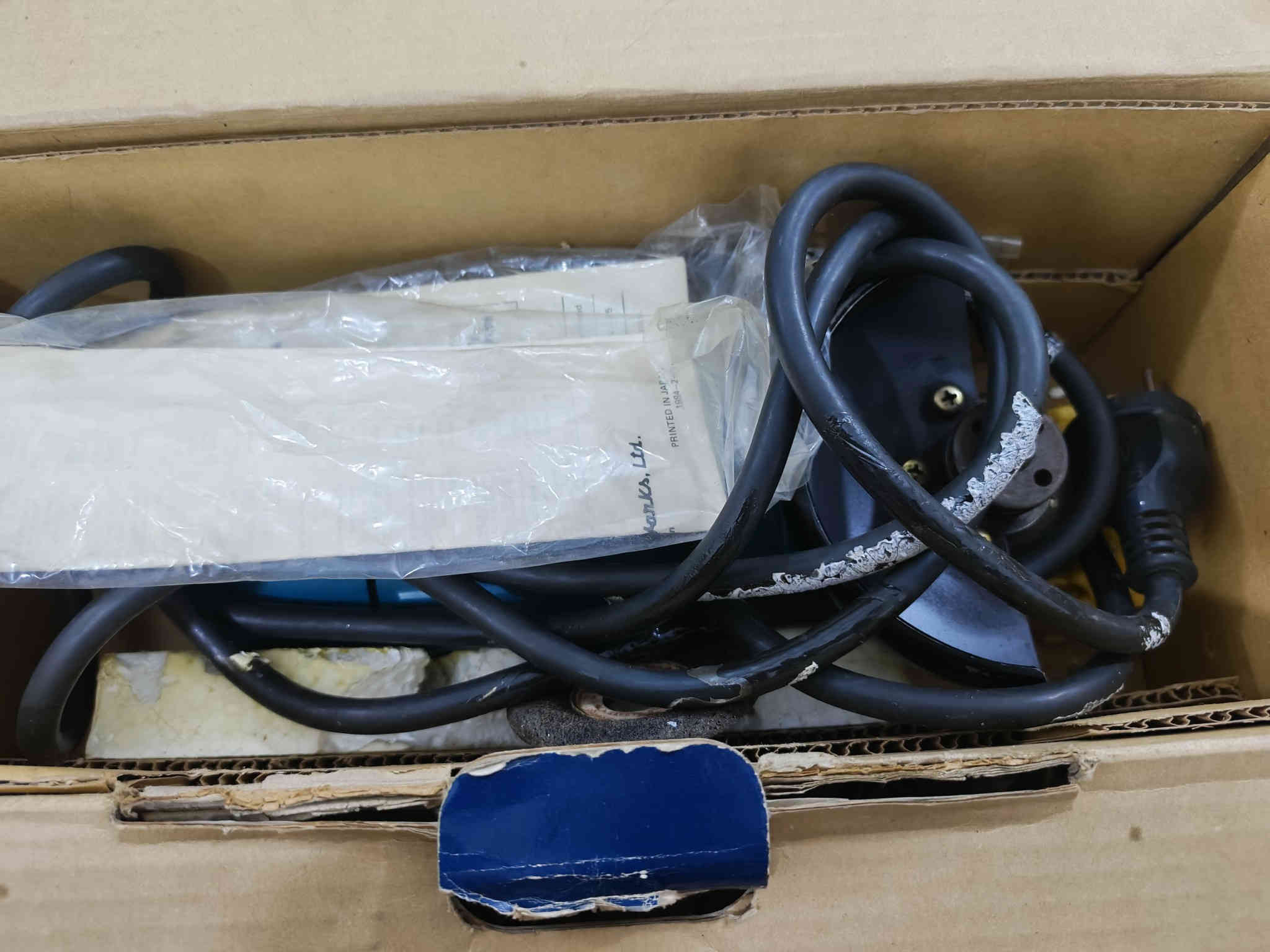 السلام عليكم ورحمة الله وبركاته كوسره ماكته  ياباني مؤسسة  جديده  السعر 85 ألف   يوجد توصيل لجميع المحافظات  ***********
