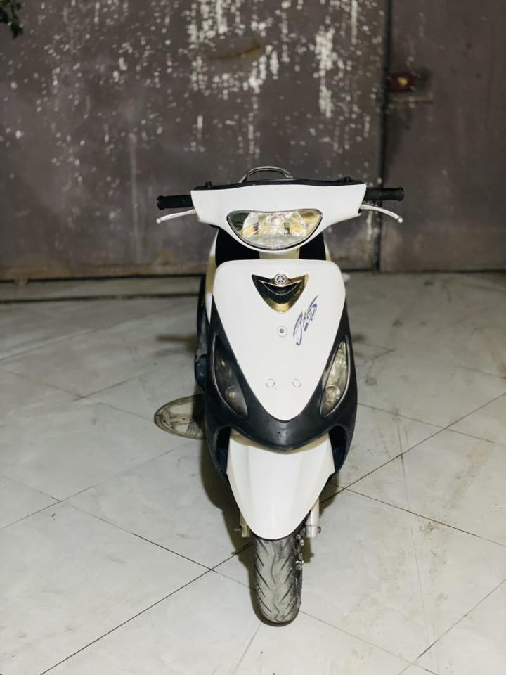 السلام عليكم شباب دراجه منغولي للبيع 49ستوه نازله من الرمبه دراجه جديده تاخذه ربع ما تذب عليه بس بانزين ودهن رايده ب700 وبيه مجال مكاني نجف وهذه رقمي ***********
