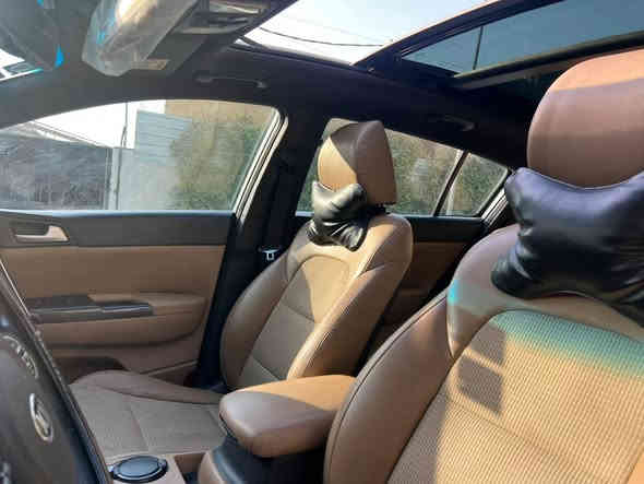 سبورتج 2018 خليجي
محرك 2000
لمتدد Gt 
ستيرن حرف D
تبريد قطعتين 
السياره جاهزه من كل شي
بعدها ع بلاد كير محرك بلاي مكفولات 
كشنات  جلد ومخمل حمصي
داخل السياره لو حمصي المرغوب 
شاشة وكاميرا 
وحساس امامي وخلفي 
رقم بغداد اضافه الرقم مميزززز
بدون صبغ 
بانوراما كامله ع جميع السياره
ثلاث انظمه قياده  
مود درايف 

السياره نظيفه 
السعر 190 بيهه مجال بسيط
مكانه بغداد  ***********
