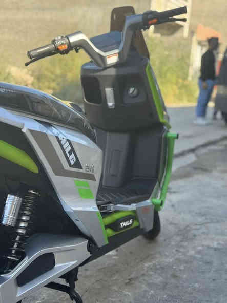 سلام عليكم  دراجه شحن TAILG دراجه مصار شهر من نازله 6 بطاريات🔋 فول مواصفات تثبيت سرعه و3 سرع  تمشي 80 كيلو حقيقي دراجه جديده فوق ما تصور سعر 1350 وبيه مجال للوجوه طيبه للتواصل ***********
ممتواجد فيس 🤍+ لي ماعده يجي ياخذه بلاش ويروح 🫶🏻
