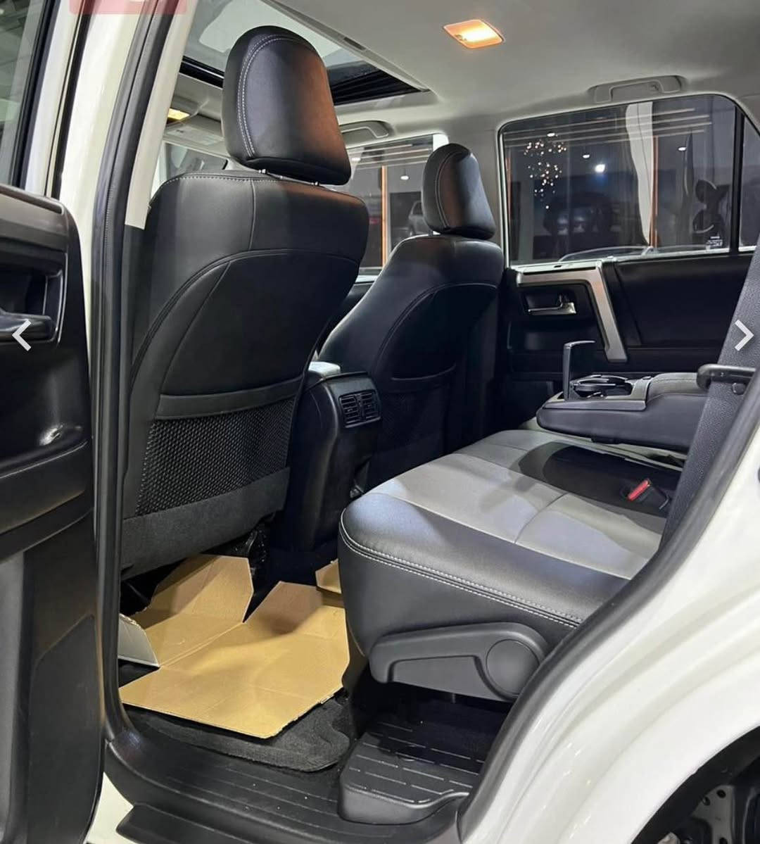 Toyota 4 Runner 2020
ماوەی رۆشتن : ٩٤،٠٠٠کم
پارچە : تەنها ساردەکوتی هەیە  لە وینەکە ی سۆنەر دیاری کراوە 
مواسەفات : ٣ ریز کوشن ، فول مواسەفاتی SR5 , دبل اکسل ، کوشن هیتر ، 
*********** 
نرخ : 345$
سەیارەکە بێ مەسروفە  ٤ تاییەی نوێی بۆ بەستراوە أربيل, العراق
