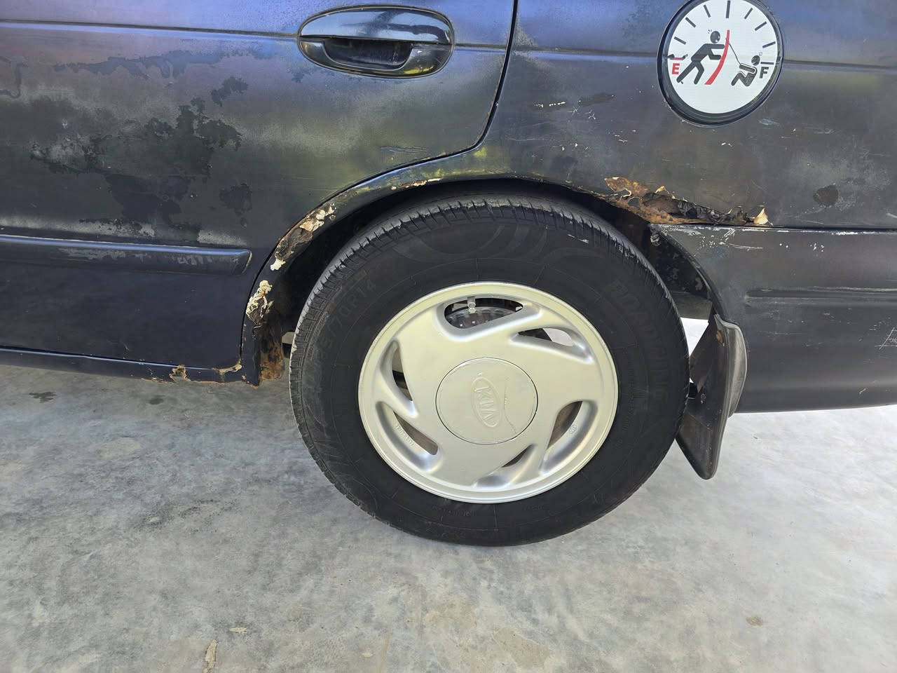 البيع كيا سيفيا موديل ٩٥رقم بغداد نكلزي بسمي سنويه٣١ كير عادي محرك مفتوح مكينه  وكير مكفولاتت
تبريد شغال

 حداديه امامي و خلفي جديد 

كهربائيات كل شغاله جام اربعه شغاله 

سياره  مكفوله من كص وضربه وكلبه شرط 

كهربائيات محرك جديد 

سياره حلوه وكاعده***********
