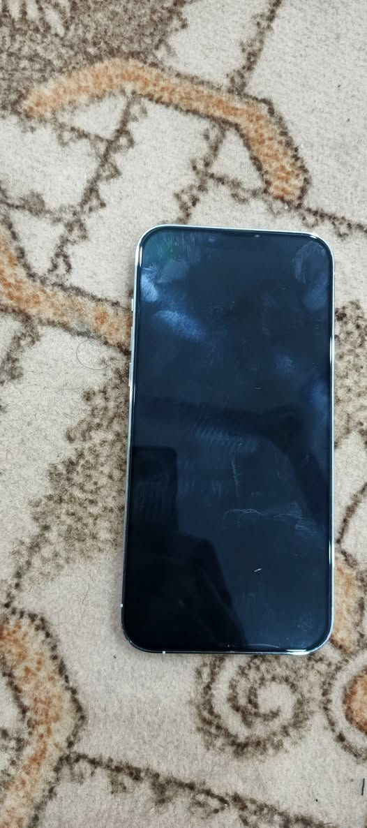 السلام عليكم
Iphone 13 pro max للبيع 

بطارية 91 بلادية جهاز مال بيت ما متعوب كلشي شغال 
بي فطر بلشاشة بسيط جداً ما مأثر على كلشي 
السعر خاص 

العنوان الديوانية ***********
