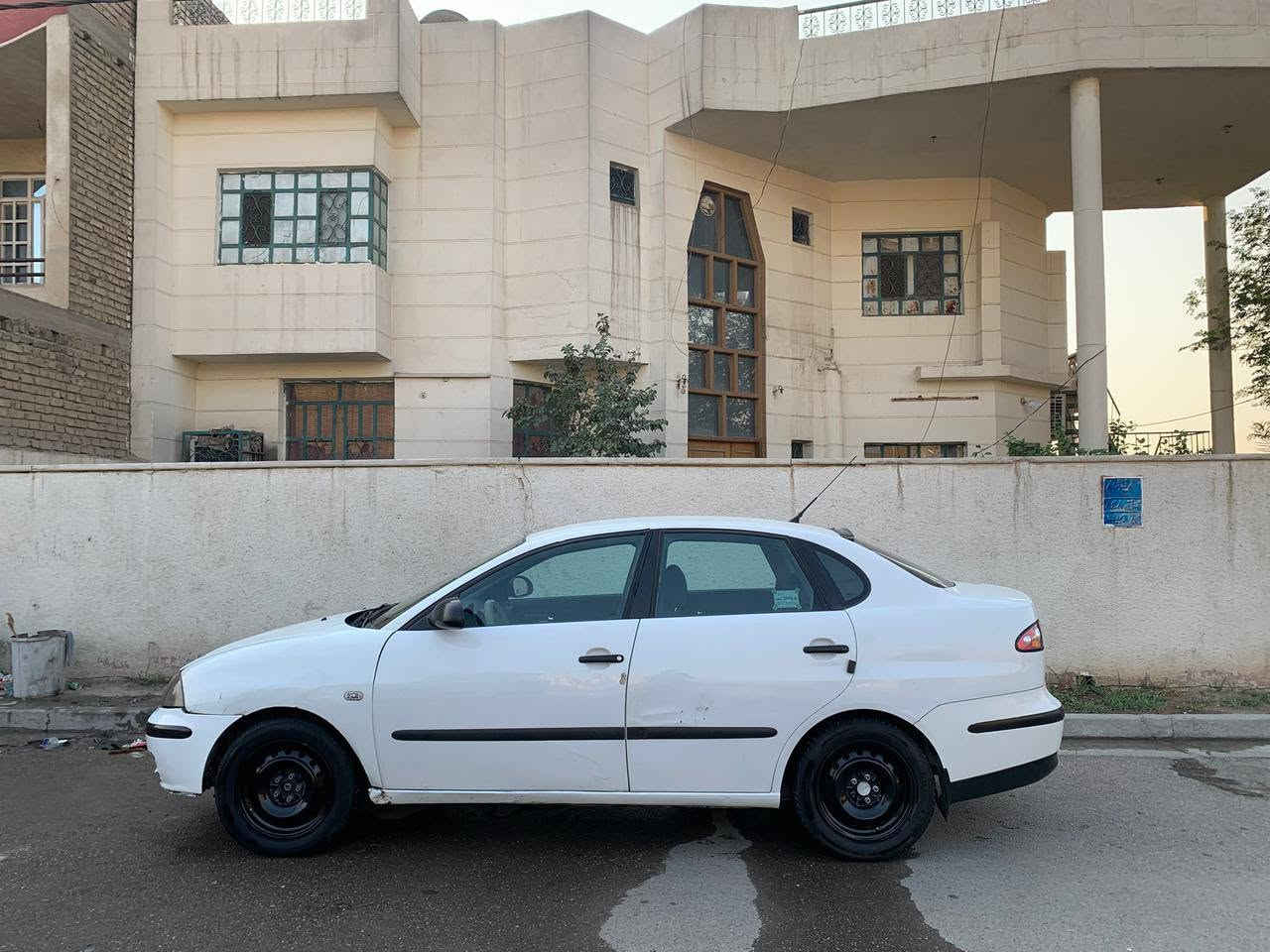السلام عليكم سازوكي سيات موديل 2009السياره جاهزه كير مكينه جديد تخم تايرات جديد السياره خير من الله تحويل مباشر السعر 28وبيها مجال حك الجيه مكانها بغداد الدوره ***********
