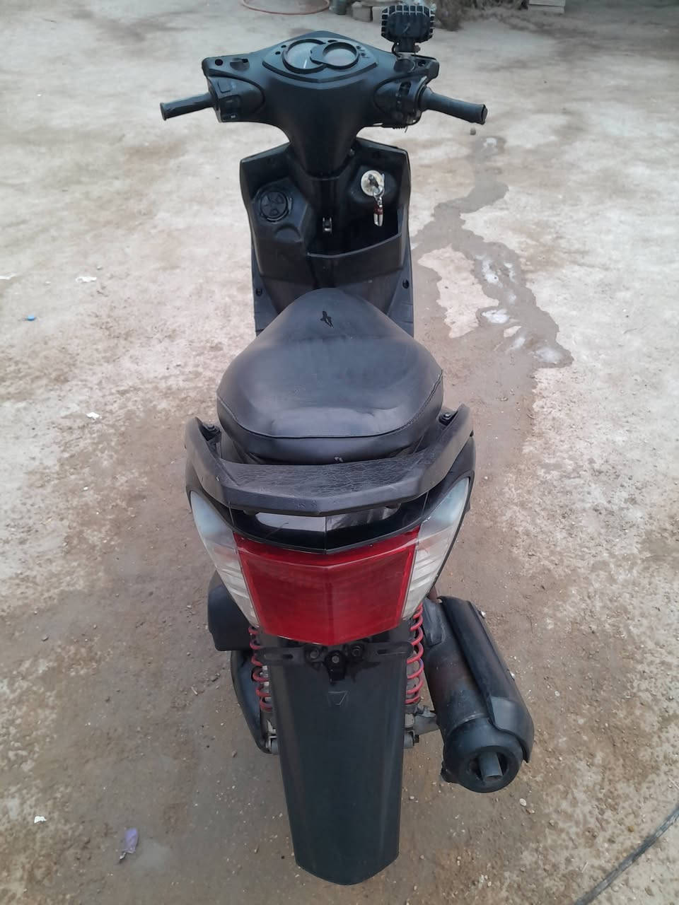 السلام عليكم شباب دراجه سكنس فحل ياباني موديل 2009دراجه نضيفه مابيها كل نقص بوشه 59مزوده كلها رياضيه
بوشه رياضيه ويل الكب رياضي شلعه ومعدل فول سلف هندر لايت اشاير كله شغال كهربايات السعر 550 وبيها مجال  بيع ومراوس العنوان كربلاء الحسينيه دراجه مال جناي رقم الهاتف ***********
