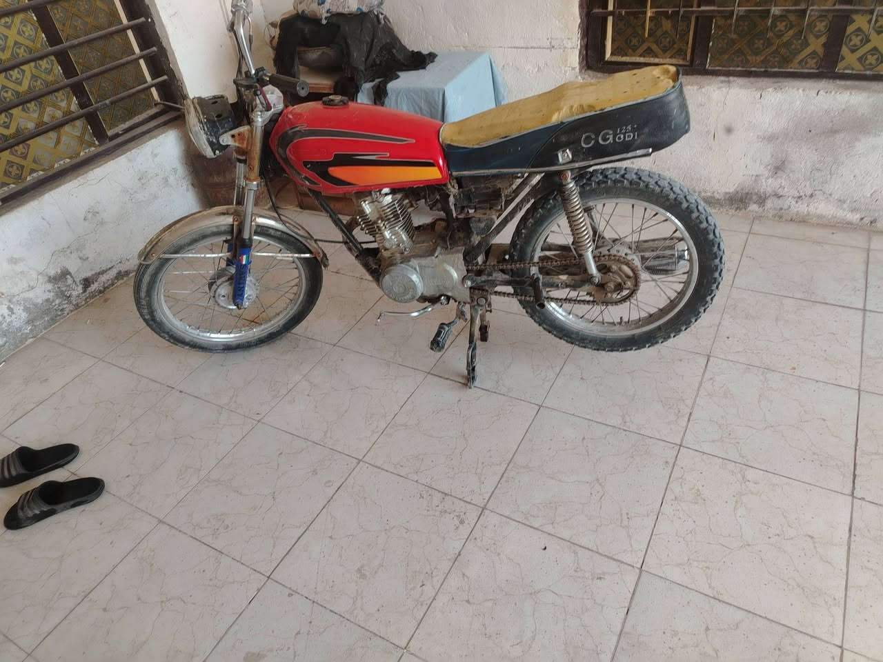 للبيع كلك كلك ٢٢٠كشن اصلي عوزه دوشم$***********
