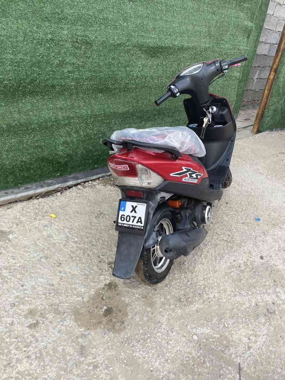 السلام عليكم دراجه ماكس عدلة للبيع 
كهربائيات شغالة سلف هندر مكينة خرسة 
الدراجة كاملة السعر 600 وبيهة مجال
العنوان التاجي للستفسار  *********** .
