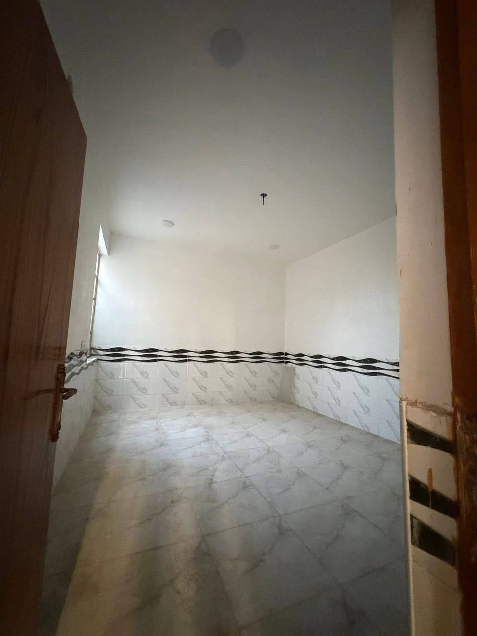 بيت للبيع طابو صرف
ابي غرق حي المرتضى
المساحه ١٥٠ متر
يحتوي على غرفتين نوم
ومطبخ
واستقبال
وصحيات
البيت بناء جديد 2026
للاستفسار ***********
