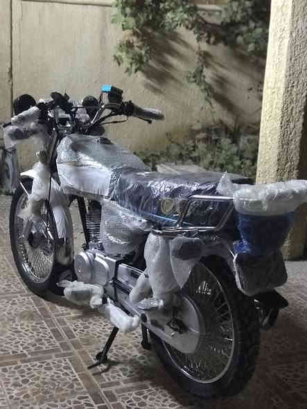 السلام عليكم دراجه موديل2025زيرو صار 10تيام شديته الدرجه 4نمر الباب لاول سعره 760وبيه مجال مكاني تكريت جسر الدله التصال***********
