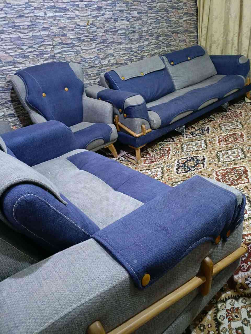 تخم تركي 5 قطع 10 نفرات سرير قماشه كتان الاصلي كلش حديث وجديد وثقيل 400 بي مجال قليل الولد ماخذا بمليون ونص... الي يريده يتصل ع الرقم  ***********او يراسلني @إشارة
