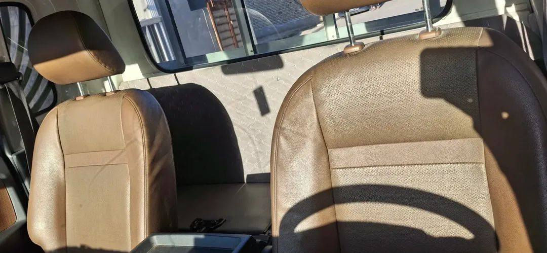 السلام عليكم كيا حمل للبيع قماره وربع محرك ٢٧٠٠ موديل ٢٠٢١ ماشيه ١٥٢٠٠٠ الف كفاله عامه من الصبغ ولبارد تحويل ثاني يوم
محرك خير من الله صدر جديد تخم تاير نضيف رقم بغداد الماني 

السعر ١٤٠ العنوان بغداد الغزاليه رقم الهاتف واتساب ***********
