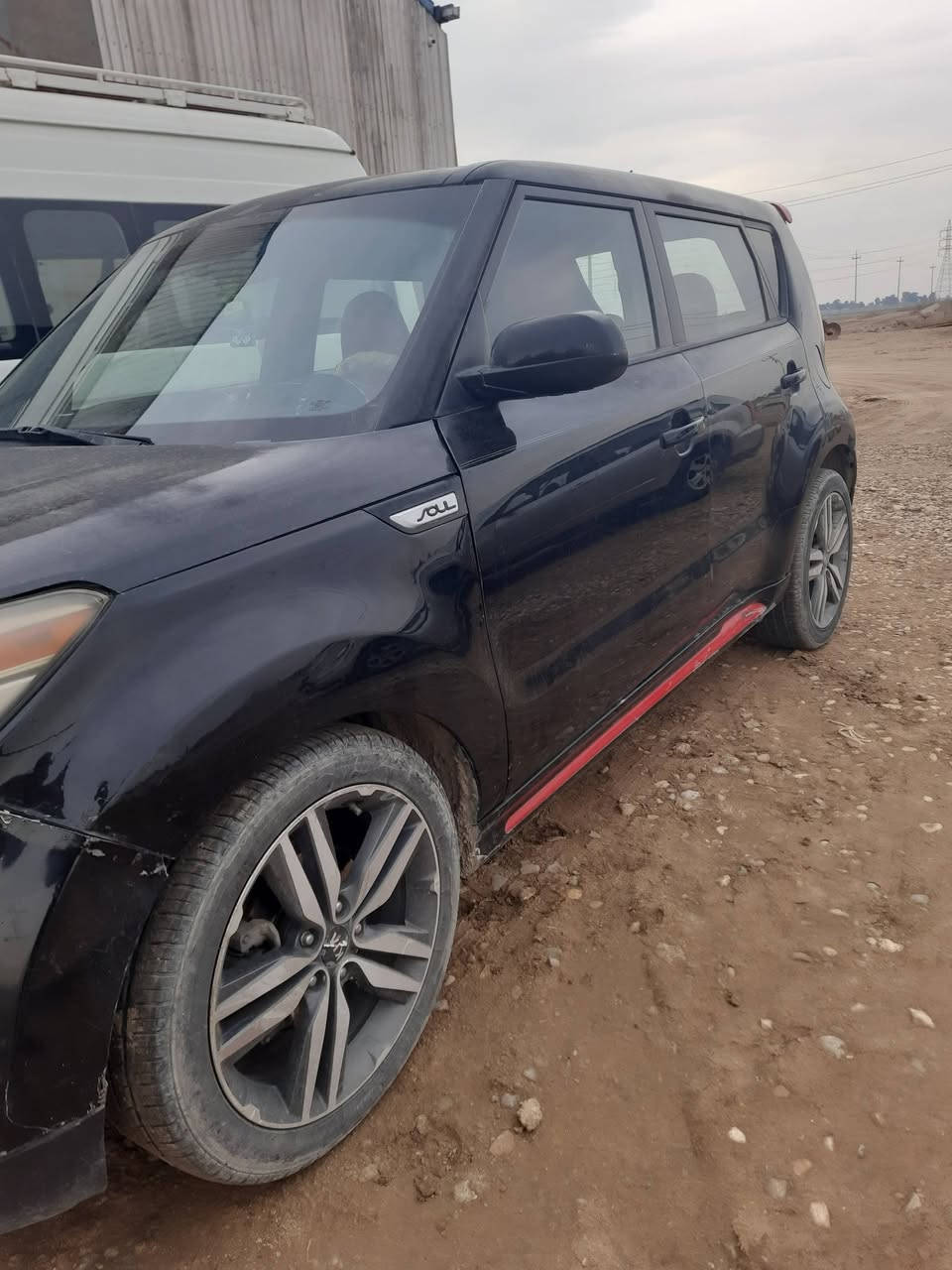 للبيع 
كيا صول موديل ١٤ محرك ٢٠٠٠ بيهه صبغ بسيط بالبنيد والجاملغ جهه العبري كير مكينه خير من الله رقم واسط  تحويل ثاني يوم  السعر ٩٥ العنوان واسط الصويره للإستفسار ***********
