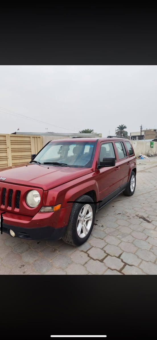 رقم ذيقار ابيع بس وكالة بيهة اشارت حجز حتياطي فقط ما اعرف شنو لان ما مراجع عليهة
السعر قفل قفل 75 
سيارة جديدة داخل قمرديني 
هاتف *********** 
اي ستفسار أرجو الاتصال
