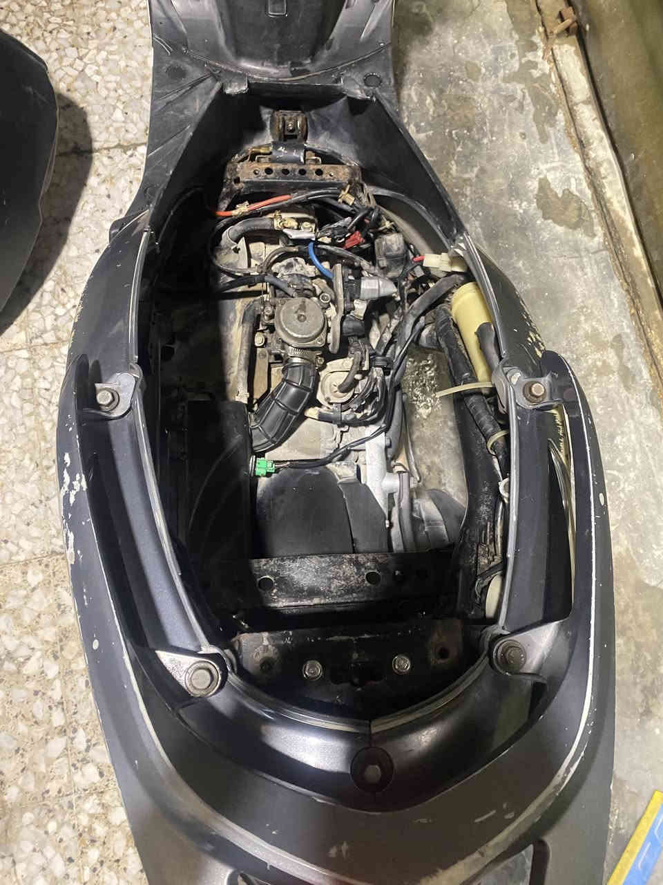 السلام عليكم 
للبيع 
دراجة ماكس ثعلب نوزل ليبل واحد كله مطابق الدراجه خير من الله رجاءً لحد يكسر بالسعر رايدها ب700 
للاتصال ***********
مكاني بغداد الشعله الخطيب
