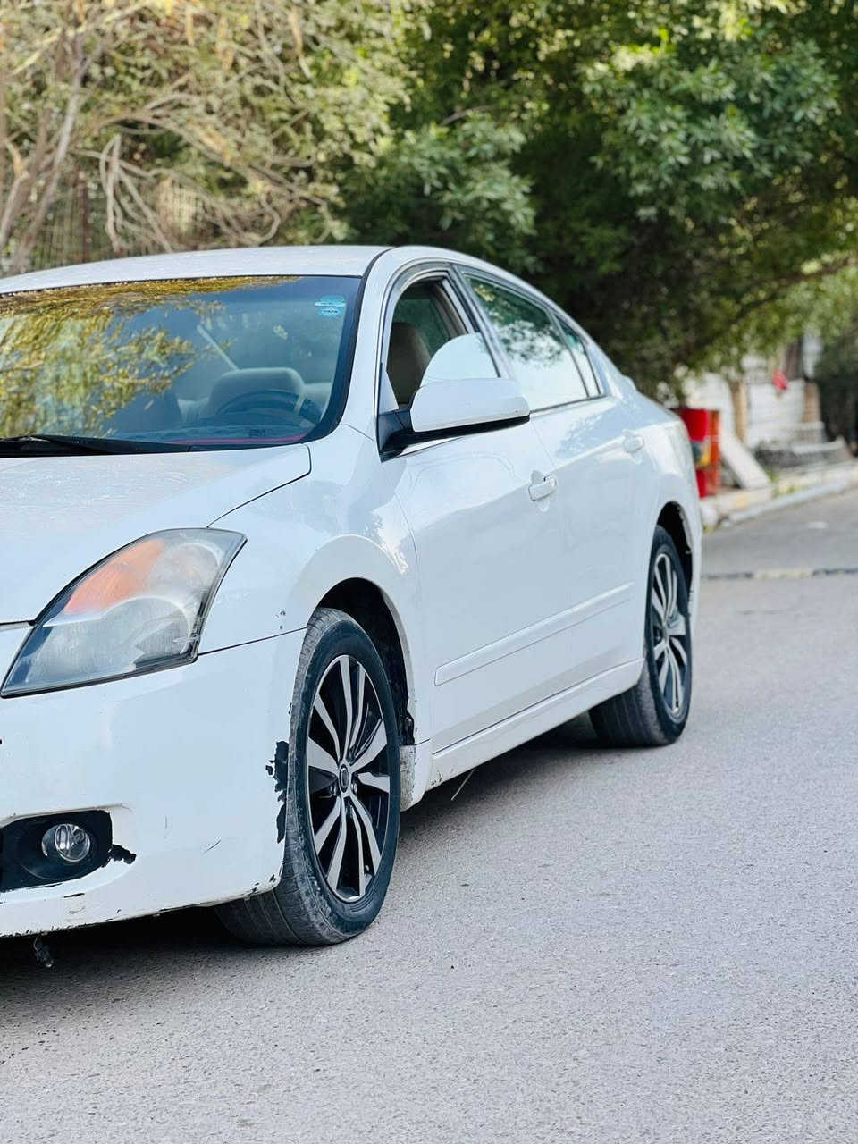 بسم الله ماشاء الله 
نيسان التما موديل ٢٠٠٩
رقم اسليمانيه مميز هزه سنويه رقم كله جديد باسمي 
سياره خير من الله بدون نقص 
صبغ قطعه وحده باب خلفي 
منضومة غاز مال الشمال 
مكاني ديالى المقداديه (شهربان) 
السعر  (٩٠) وبيها مجال 
ترهم مراوس حسب القناعه
         ***********
