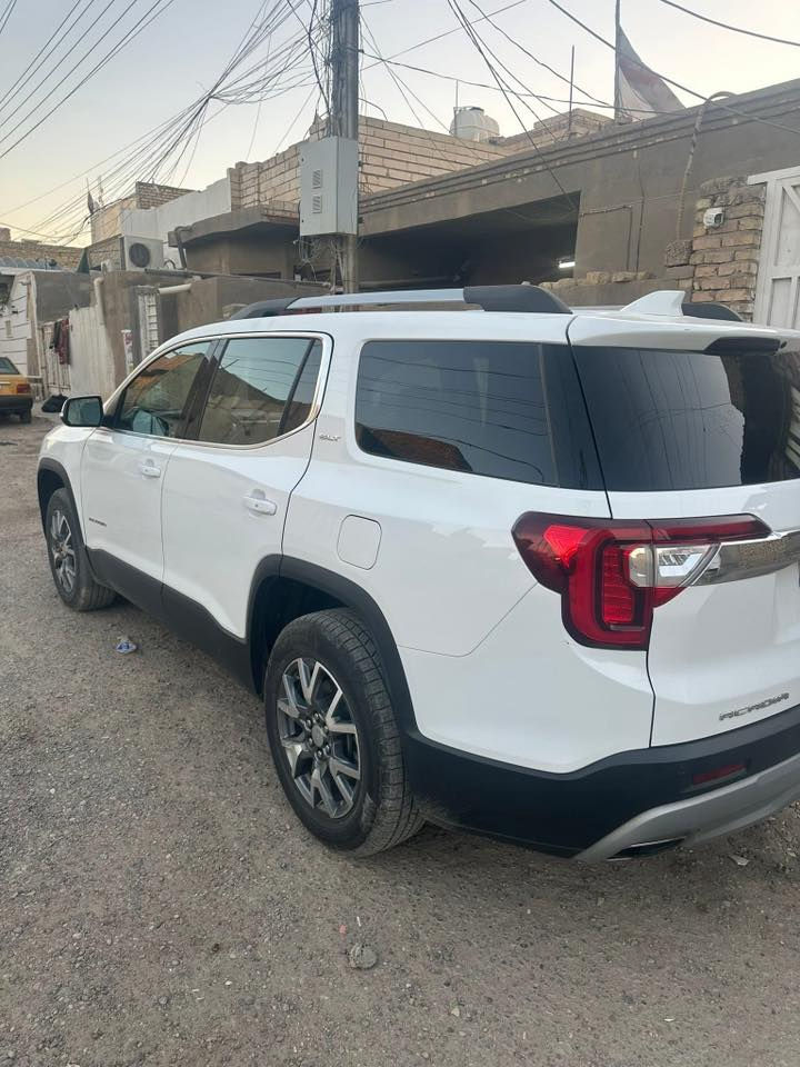 سعر 215 ورقة 

بصمة تشغيل وابواب وتشغيل عن بعد
محرك 2000 توربو ✈️✈️✈️
لايت وبك لايت انارة LED
كشنتات جلد وهيتر بالكشنات
كشن كهرباء
رادار نقطة عمياء تحديد مسار توقف ذاتي 
اشاير بالمري 
صندوق شفط كهربائي 
شاشة وكامرة دوارة
ثلاث قطع تبريد تحكم مركزي
عدد الركاب 7 راكب
سستم صوت عددٍ سماعات 🔊 8 ماركة Bose
تخم تاير جديد 
رقم بغداد انكليزي بأسمي تحويل نفس الساعه
مكان السيارة ميسان العمارة مركز المدينه
***********
