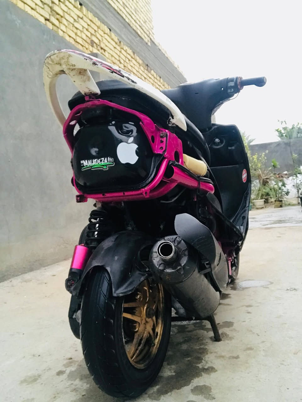 ماكس عدلة .  للبيع رياضي كلچات أمامي خلفي رياضي لون شاصي مميز حراري ويل النجمة الأصلي بوشة 55 دراجة ناعمة وحلوة بل مشي وعندي شغلات حلوة مامخليهن بعد انطيهن وياها مكاني بابل-حلهَ السعر 550 بيها مجال بسيط حك الجية (***********)
