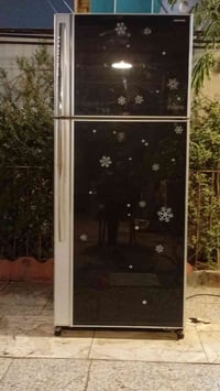 توشيبا • ٢٤ قدم • نضيفه