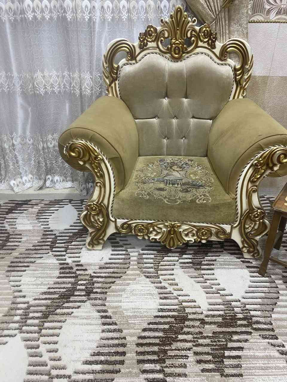 للبيع تخم ملكي عشر مقاعد للاستفسار ***********
