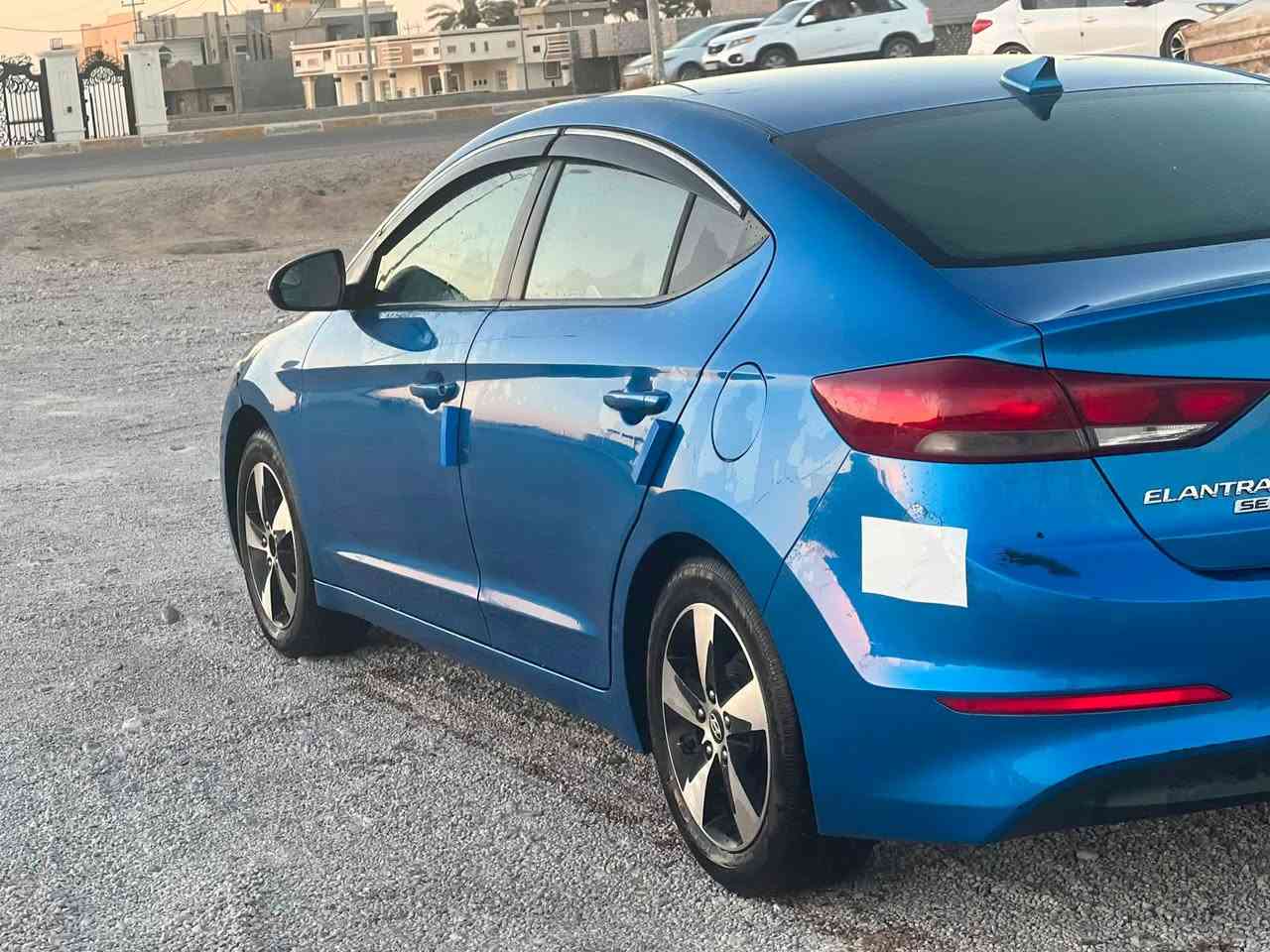 النترا 2017 مرقم قادسية انكليزي تحويل مباشر ضررها فقط اهلال بالبنيد  الباقي كفاله  كير ومحرك وتبريد وحداديه كفاله  استخدام شخصي ماشيه 130 فقط سعرها 125 رقم الهاتف ***********
