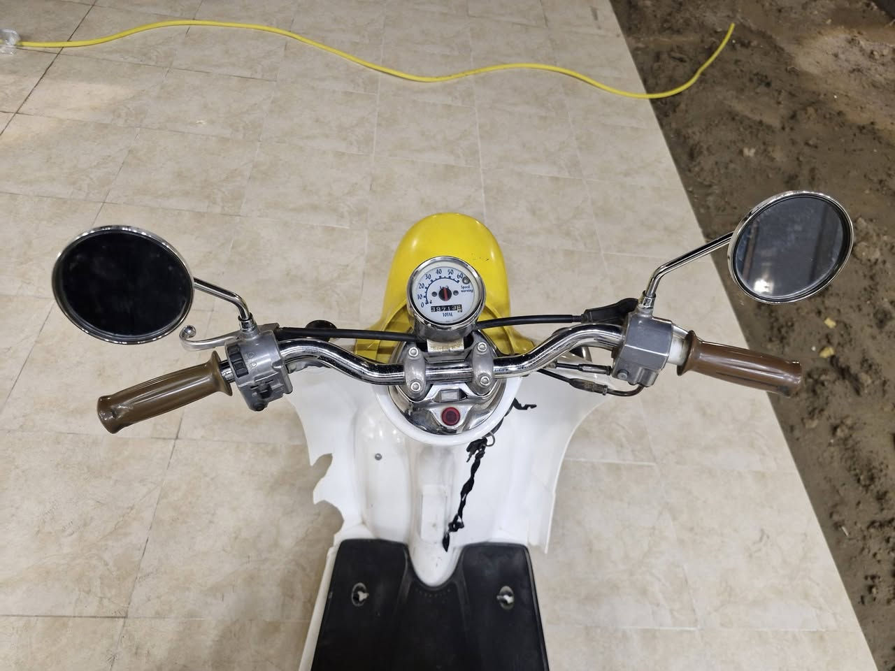 عبد الحليم تایر امامي جديد عقل جديد دراجه كامله يرادله باتري لان باتريه ضعيف
 شغل واطلع ظفيره كامله عدا اشاير الدراجه كدامك تجي تفحص
عنوان،بغداد حي الجامعه 
السعر((270))


**إذا كنت صاحب هذا الإعلان وتريد حذفه لأي سبب، رجاءا أرسل رسالة إلى الدعم الفني**