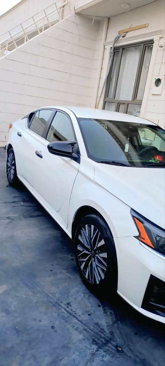 سلام عليكم 
- نيسان التيما 2023 فئة SV
-رقم سليمانية جديد شرط التحويل 
             1N4BL4DV1PN367232

-  بجم امامي خلفي كبس حادثهه جاملغ و بيبان سكن بدون اي دواخل شرط صور امريكا مع سونار مرفق بالمنشور

- حجر بيئة رادارات حتى كتلوكات شركه وياهه كامله مناقصهه برغي باقية على وضع شركة

- سعر  $170ورقة 
- عنوان السيارة : كلار 
- ***********
- *********** خناقين, ديالى
