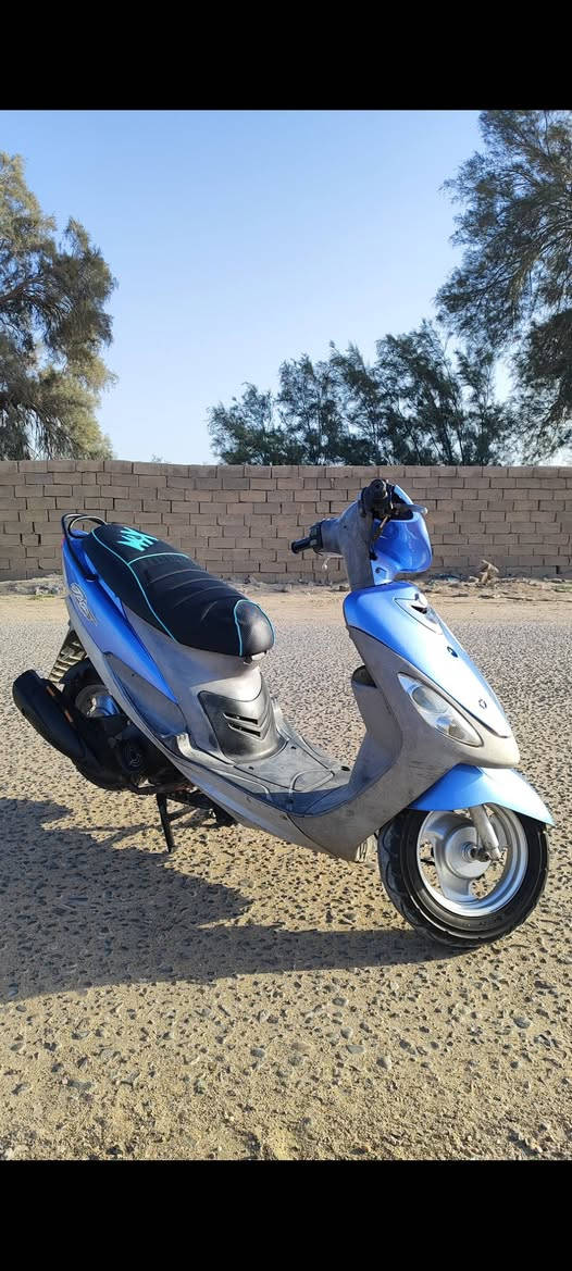 السلام عليكم ماكس قچمه للبيع دراجه كفاله ما مفتوحه تجي وتجيب وياك مصلح يفحص دراجه كامله من كلشي دبلات امامي خلفي جديد رباط مكينه جديد كهربائيات كلها شغاله من الطول للطول الدراجه ربع ماذب عليها الدراجه نگره سلف تجي وتشوف بعينك شاهد الله احله من الصور مكاني البصره الزبير  السعر 700 وبيها مجال حگ الجيه للستفسار اكثر اتصل وانه خادم *********** ولمو شراي رجائن لايتعبني
