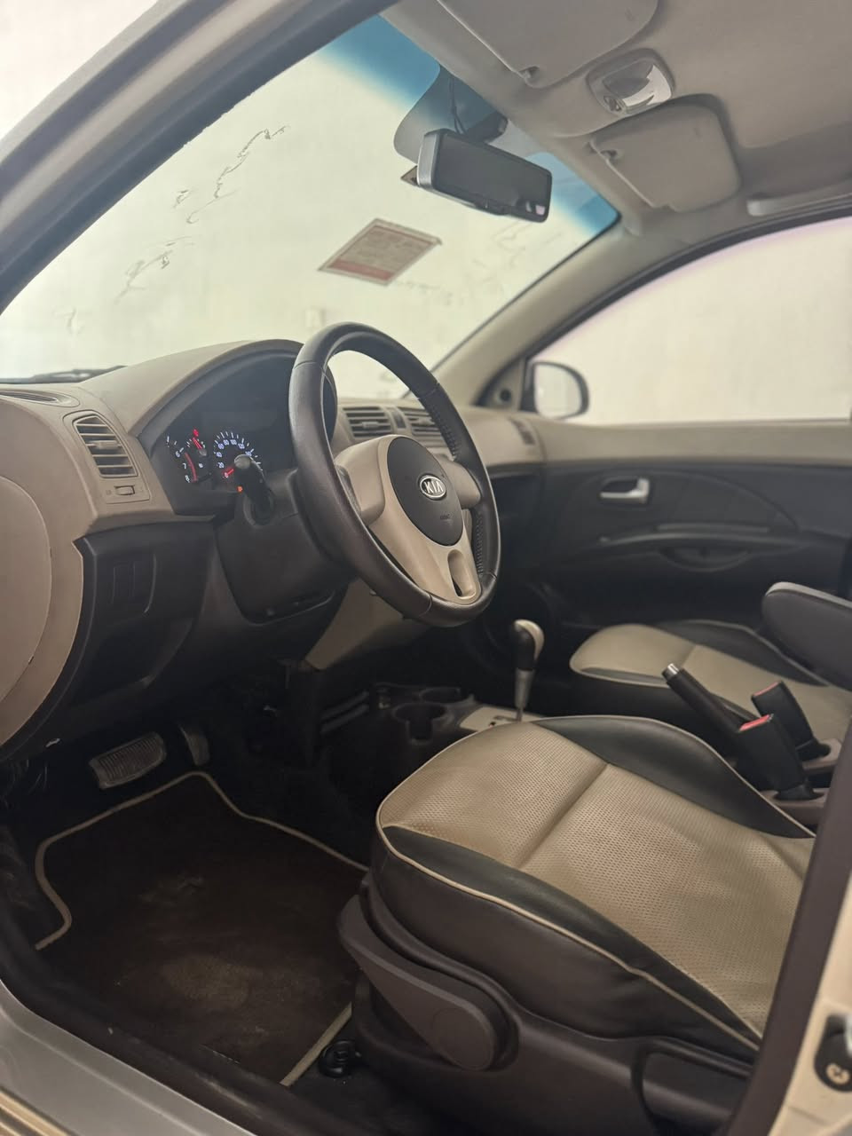 كيا بيكانتو 🚗

بسم الله ماشاء الله ✨

🔥 فرصة ما تتعوض 🔥دخياليه بيج الله يبارك 

🚗 النوع: كيا 

⚙️ المحرك: اقتصادي وممتاز في البنزين

📊 الممشى: 70 ألف فقط 🔥 (شبه جديدة)

💎 المواصفات:

✔️ حجم صغير ومناسب للمدينة

✔️ صرفية بنزين ممتازة 💰وفل رقم وحد 

✔️ سهلة في السياقة والركن

✔️ حالة ممتازة من النظافة

🛠️ السيارة:اصفر بمعنه الكليمه 

✔️ جاهزة للاستعمال مباشرة

✔️ لا تحتاج مصاريف بإذن الله

📍 المكان: بنغازي 

📞 الرقم: 0912020098


**إذا كنت صاحب هذا الإعلان وتريد حذفه لأي سبب، رجاءا أرسل رسالة إلى الدعم الفني**