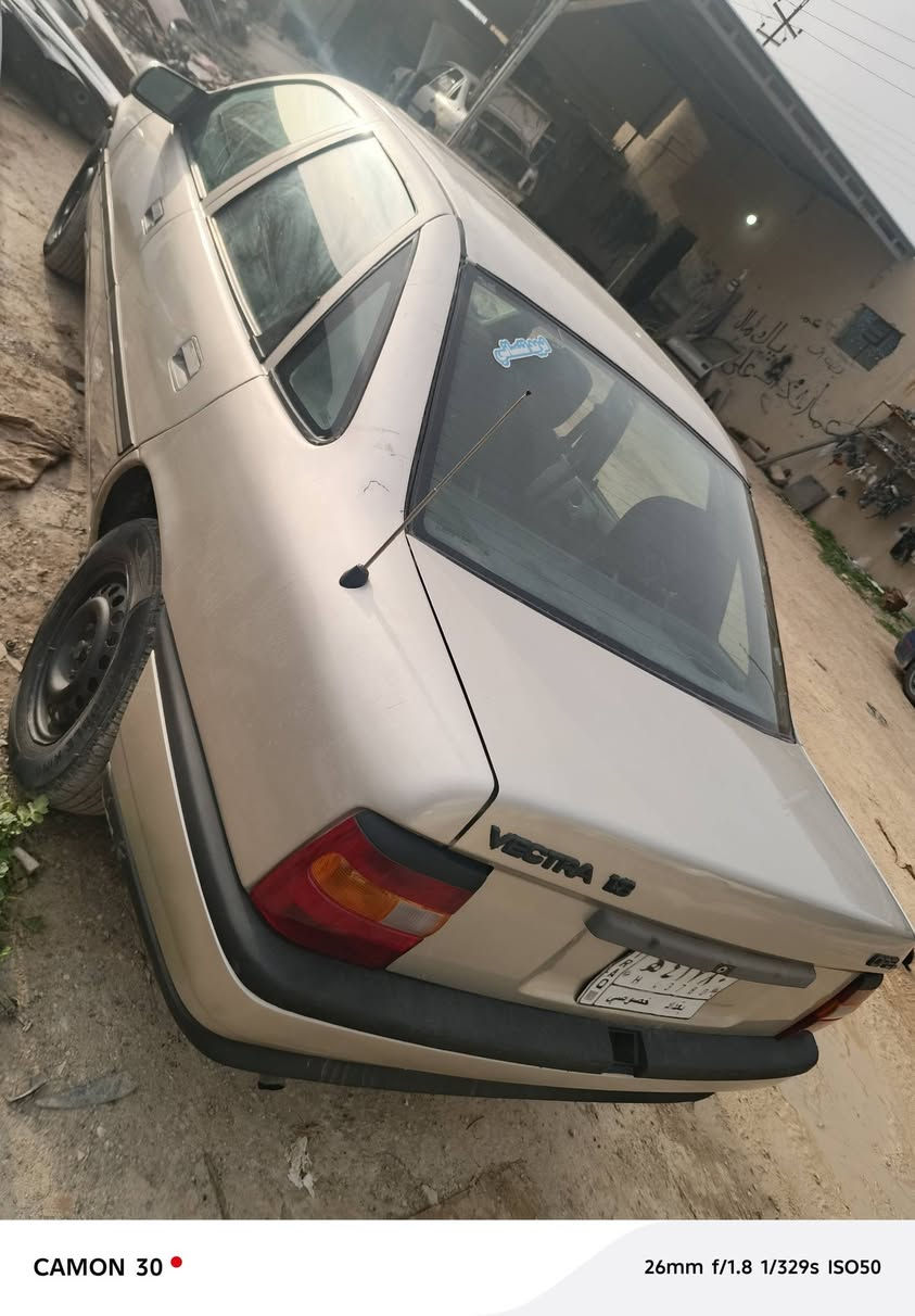 للبيع اوبل فكترا كير عادي رقم بغداد مشروع وطني كابون بنزين بيها يعني يتحول بل موصل ما عندك اي شيء بل بغداد موديل 1991 *********** و حجم 18 صبغ عام
