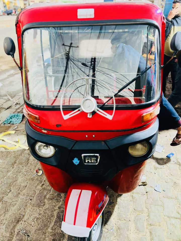 تكتك البيع. 18 شهر  10 كشره كفاله وكيل شاكر مكاني المجر. سعر  3700 بي مجل.   ***********📞
