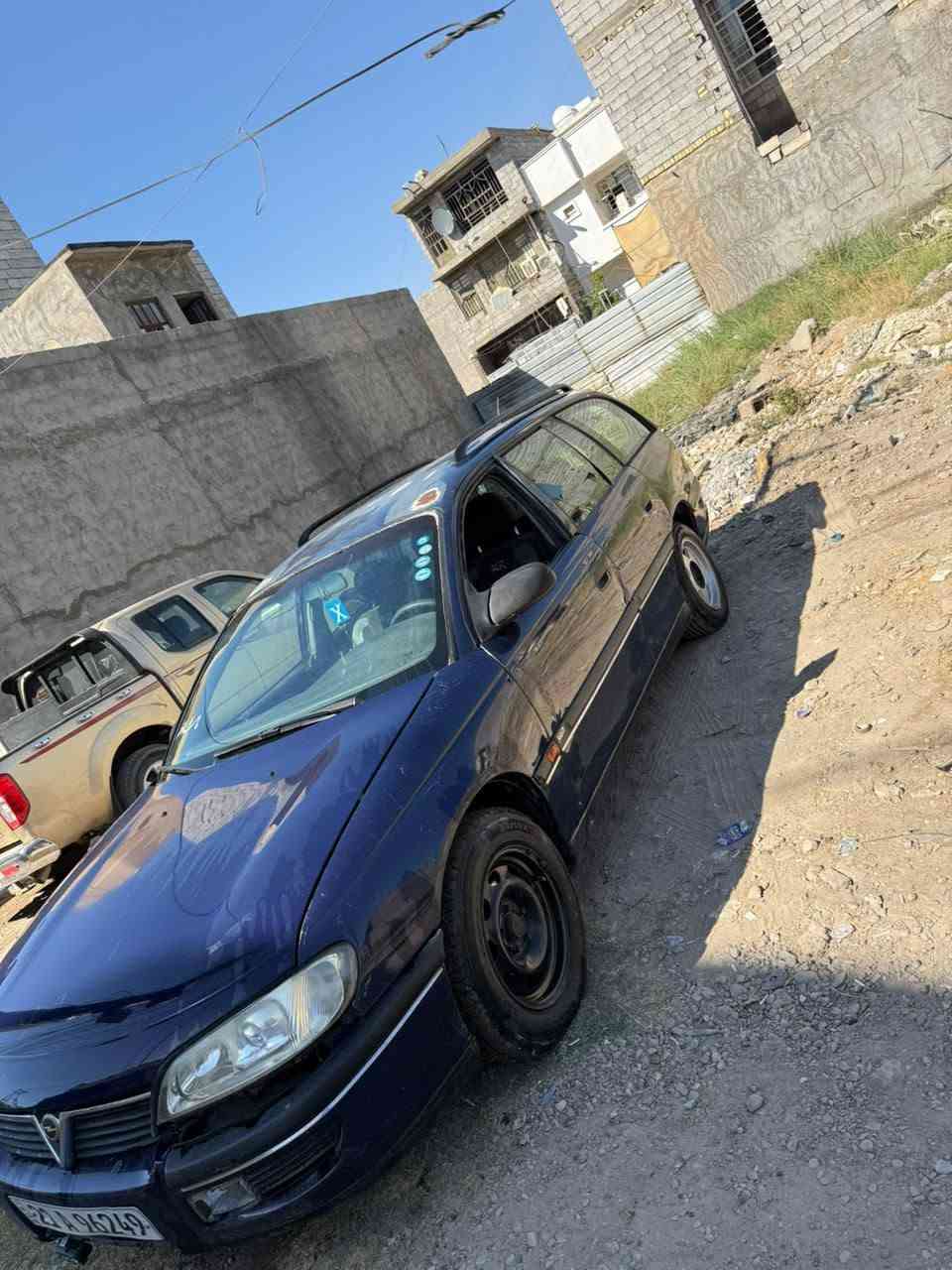اوبل اوميكا بزون 1998
 السعر 46 وبيها مجال 
مكينه وكير بطه انسه العطل 
سياره بسمي تحول ثاني يوم 
عليها سستم صوت 
شاشه اصليه حجم الكبير 
تبريد شغال منضومه كامله جديده عليها 
بس عايزها شحن غاز 
رقم سليمانيه 
***********
