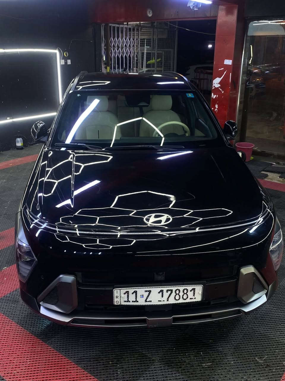 هونداي كونا وارد كوري  موديل 2023 شكل جديد
مواصفات كير تعليك 
بصمه تشغيل عن بعد 
🚙تتقدم الى الامام ⬅️وترجع الى الخلف عن طريق البصمة➡️
هاند بريك بصمه 
شاشه دجتل متصل  وعداد متغير 
شاحن ويرلس 
نضام ترحيب 
كشنات كهرباء + تدفئة + تبريد 
كشنات الخلفيه تدفئة 
ستيرن تدفئه
رادارات اماميه + رادارات خلفيه + نقطه عمياء
تحديد مسار  وتحذير عند عند الانحراف + قيادة ذاتيه
واوتو بارك
اوتو هولد + نضام صعود منحدرات 
اشاير بل مري + رادار
تبريد بيانو قطعتين امامي وخلفي
تحكم ستيرن اربع جهات
شاشه كبيره تدعم نضام اندرويد اوتو وكار بلي 
محرك 1600 تيربو 
اهتزاز الاستيرن عند الاقتراب
رقم صاحب ســـيـارة :***********
