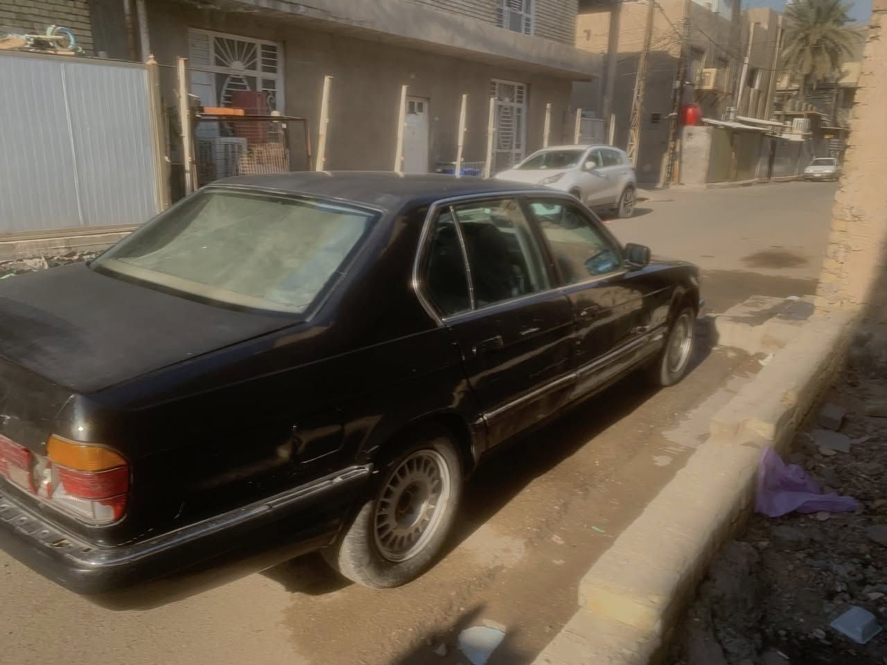 سلام عليكمBmw 735موديل 1991تخم تاير جديد سياره خير من الله سعر 35 اتصال واتساب ***********
