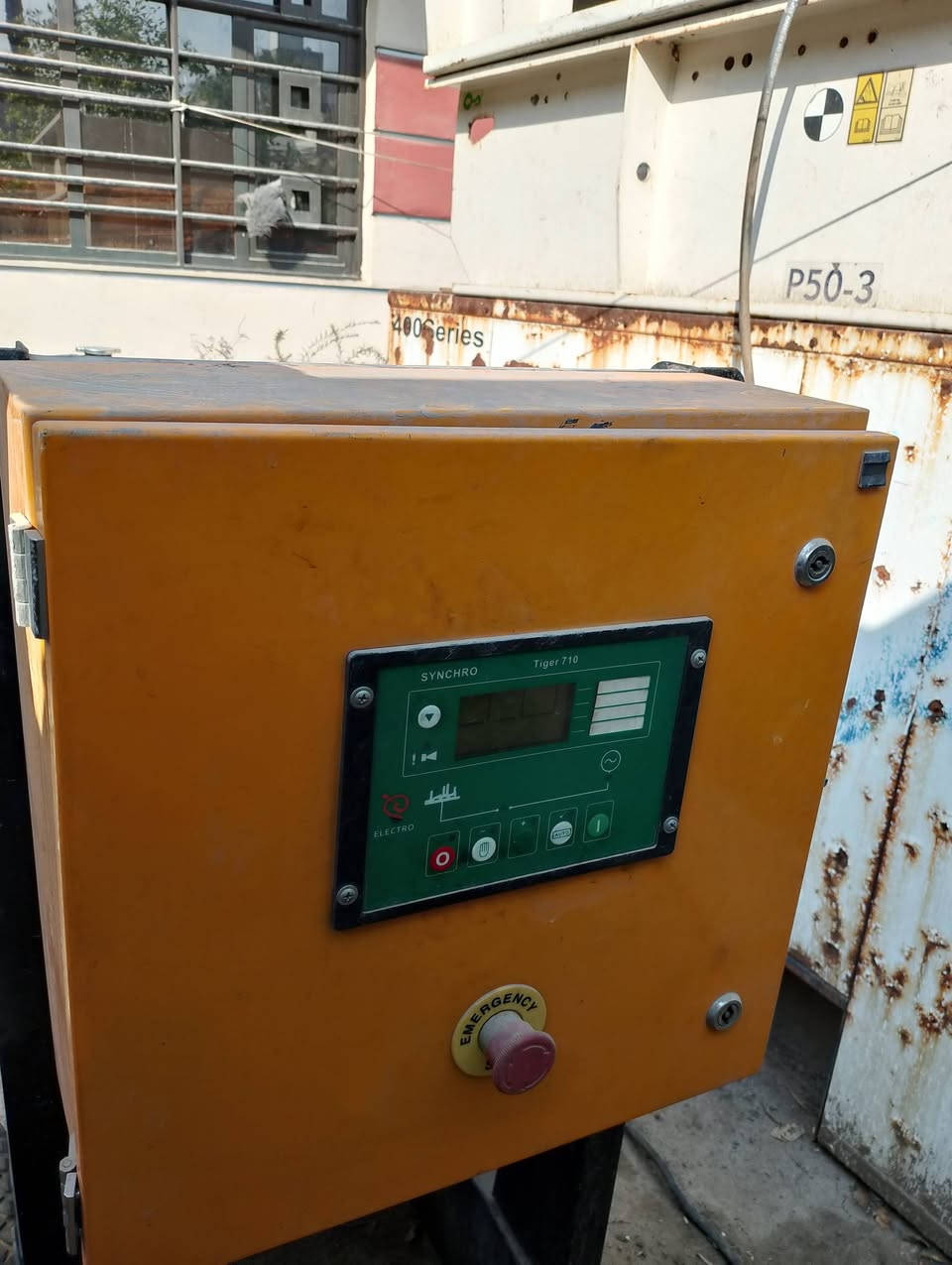 مولد بيركنز انكليزي بزون 4 بستم 20 كيفي ثري فيز شاشة حماية تشغيل واطفاء ذاتي كاملة وجاهزة على الحمل مكانه بالكاظمية الاتصال *********** مامتواجد على النت اتصل وآني بخدمتك
