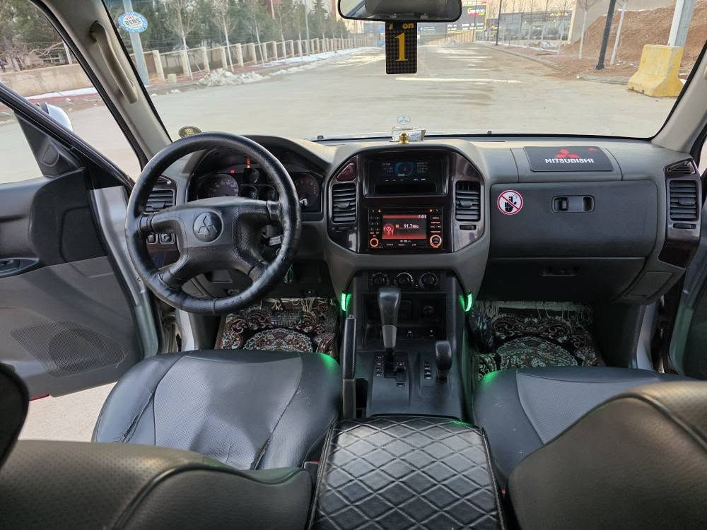 باجيرؤمؤديل 2003
***********
***********
باجيرومؤديل 2003
كيرئؤتؤماتيك ؤعادي ده بل ئه كسل كيرؤمه كينه ؤده بل ئه  كسلي مه سبؤت ته بريدساردوكه رمي مه سبؤت ده بل ئيرباك كيرؤمه كينه ي بيلاد ناؤفؤرميكاده بريدمه ركه زي ABSجام كاره با ئاؤينه كاره با3ريزكؤشن ده عديل سورعه سؤيج كؤنترؤل لايدسينؤن جؤارتايه ؤيلي تازه شاشه ئايبادكاميراكشت كاره باهيي مه سبؤت بؤياخ به شه رتي سه قفؤ حيزام بؤياخي نه بيت بئ ده عمؤبئ ليدرانه هيجي بيؤه نيه سه نه ؤيؤشينكه ؤ هه زه ؤ ره قه مي تازه يه به شه رتي ته حؤيلؤخرامه ؤ براؤه ي به شه رت (64)كه لاؤ كه ميك مؤعامه له له سليمانيم به س بؤ فرؤشتنه كؤرينه ؤه ناكه م 
*********** السليمانية, العراق
