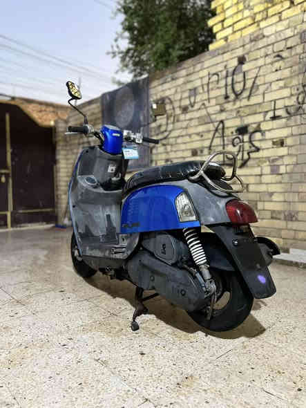 سلام عليكم دراجة بوليس شوف عينك الدراجة وكاله صار سبوع طالعه من الوكيل لون مميز نوزل كفرات مطابق وي المكينه الدراجة صاروخ شلعه معدل كفاله عامه من البرغي لبرغي ختم واحد كهرباء شغاله كامله اشيار عينه بك لايت كلوب عالي ناصي رقمي ***********
