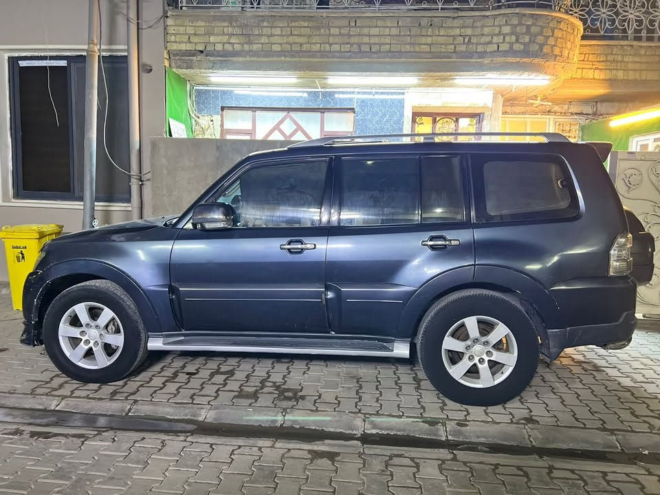 باجيرو حبتور 2008محدثه 2016 مكانه كاظميه سياره فول موصفات
عارضه تفاصيل او استفسا☎️‼️ ***********
محرك 6 سلندر بسعة 3.8 لتر بقوة 250 حصاناً وعزم دوران 330 نيوتن/متر وهو المحرك الأشهر لفئة الفل كامل
فتحة سقف
دُعامة خلفية (دمام).
بخاخات ماء لتنظيف المصابيح الأمامية
.نظام دفع رباعي متطور Super Select 4WD Il مع نظام غلق الدفرنس الخلفي (دفلوك) للزحف على الرمال والطرق الوعرة حكم كهربائي للمقاعد الأمامية.
نظام تكييف مركزي بثلاث قطع (3 مناطق).
ثلاجة تبريد في الكونسول الوسطي
حطيم السعار💣
ستعجل بس شراي يدخل‼️
