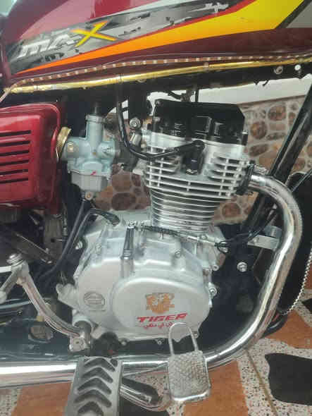 السلام عليكم ماطور تايكر كير 4 مكينه كبس كهربائيات شغال تواير جديد منافيس موجود موديل2023  ماناغصو دينار السعر 470 مجال بصيط العنوان اربيل مام زاوه واتساب ***********
