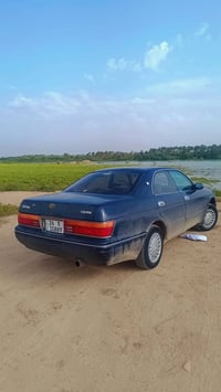 للبيع تويوتا كراون 95 رقم انكليزي بسمي كير محرك جدد حدادية نص عمر تبري...