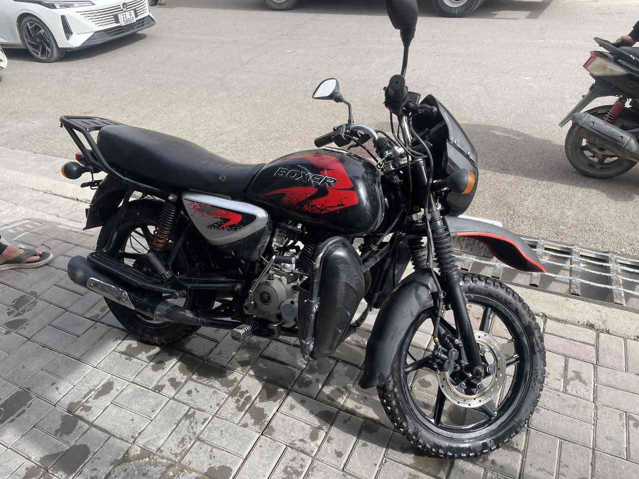 السلام عليكم بوكسر موديل 2022 رقم بغداد باسمي تحويل ثاني يوم محرك مفتوح دراجه خير من الله السعر 1900 وبيها مجال حك الجيه عنوان البياع ***********
