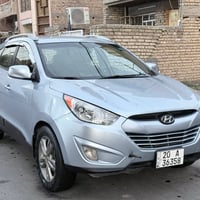 توسان 2011 وراد امريكي للبيع السعر 112وبيه مجال  رقم انكليزي بسمي وهزه...