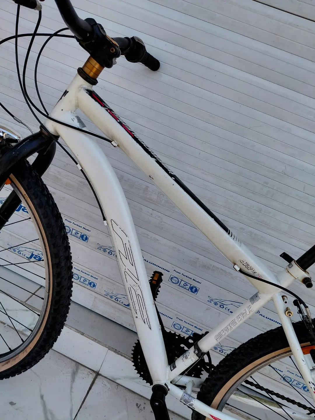 حجم 29  المعدن حديد ويالة المنيوم 3  × 6 سرعات من shimano السعر 200 الف شامل التوصيل     ✈يوجد توصيل لجميع المحافضات ✈ كركوك مدخل سايدين حي الاسرى والمفقودين  معرض ابو شيفان ( *********** )
