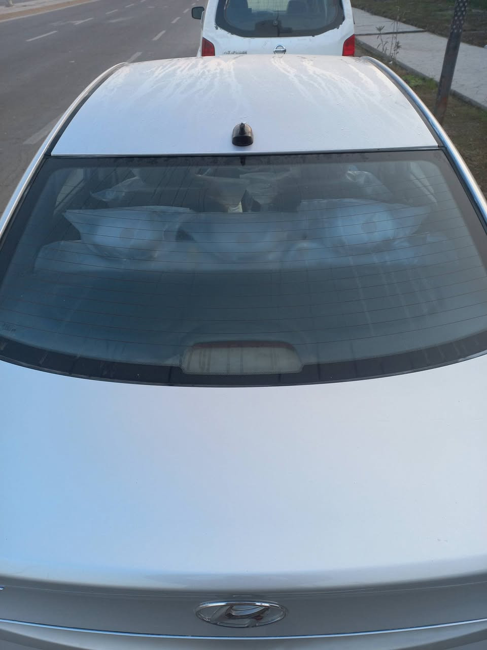 سلام عليكم
اكسنت 2016 امريكي 
كير محرك مكفول لا تنقيص ولا تبخير
صدر امامي خلفي مكفول 
تدفئه تبريد مكفول 
تخم تاير جديد 
حادثه فقط بنيد مبدل 
باقي السياره ليبل.واحد 
السياره غرفته جديده
ماشيه 84 حقيقي
رقم بغداد الجديد بسمي شرط التحويل 
مكاني بغداد الدوره او البلديات 
السعر 97 وبيه مجال بسيط 
رقم الهاتف ***********
