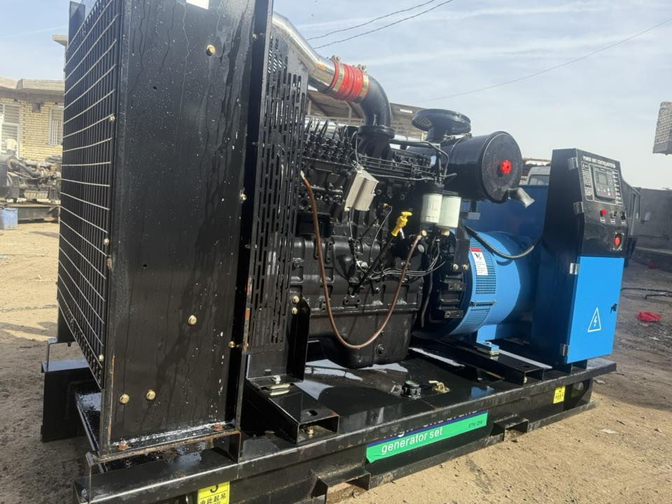 سلام عليكم ورحمة وبركاته تم وصول مولدات كمنزات امريكي اصلي ٦ سلندر سوبر ٣٠٠ كيفي و ٢٥٠ كيفي و ٢٠٠ كيفي ١٥٠ كيفي ابلادي لأصرف ولا بخار تشغيل جهاز برودكشن اتو نضام حمايه كامل عنوان بغداد رقم الهاتف *********** بي وتساب
