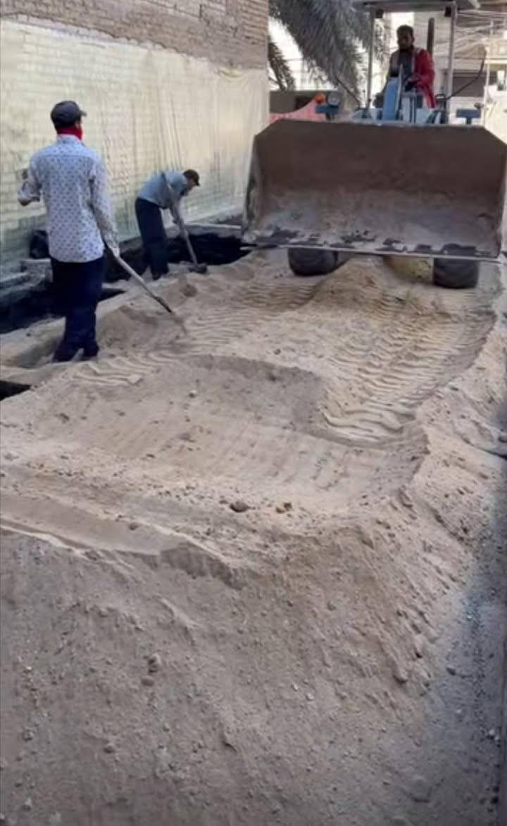 ياالله
مستعدون لتجهيز بتلو البيت بتراب ومساويته 
مع كادر مختص من سيارات الحمل والشفل 🚛
داخل ميسان لتواصل 🇮🇶
***********📱📞
