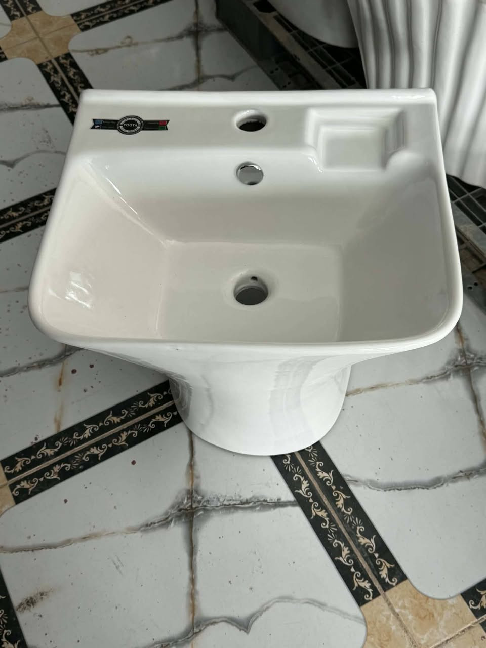 تم وصول مغاسل ايراني وباسعار جمله مفرد مناسبه جدا
📍عنوان المجمع 📍واسط _الكوت _حي الحكيم _شارع العماره الرئيسي مجاور حسينيه ابا الاحرار  

‏‪***********‬‏📲مقتدى الاماره
‪***********‬‏ حسين علي
