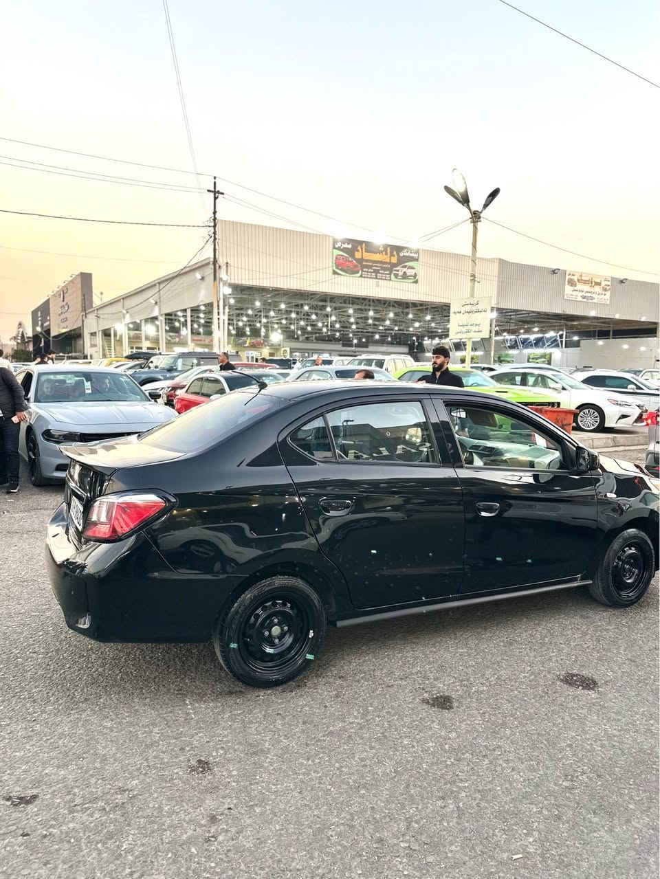 میڕاج 2022 
31 هەزار ڕۆیشتیە
چوار جام کارەبای
گێڕتۆماتیک +گێڕ سپۆڕت
دوگمەی تڕاکشن
گێڕ و مەکینە بەشەرت
یەک دینار مەسرەفی تێدا نیە
سیستەم کاڕپلەی تێدایە
کامیرای دواوە
ڕاداری پێشەوەی هەیە خۆی ستۆپ دەکا
سندوق سبوغە دوو جێگاش تەعدیلە 
98 وەرەقە و مەجال
سەنەویە تازەیە
واتسئاپ 
(***********) أربيل, العراق
