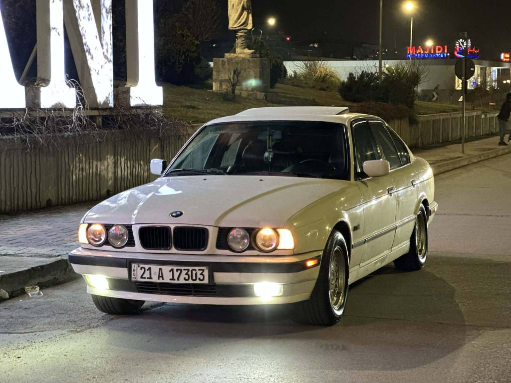 بۆ فرۆشتن فول مواسەفاتە  سەیارەکە دەعمی هیچ نییە بۆیاخیش بەس بۆنیدی بۆیاخە کراوە بە پان سەنەوی تازەیە گێڕو مەکینەو تەقەوڕەقە هەموو گیانی بەشەرتە ناوی لۆک لۆکە کامل کراوە بە 95 نرخی 78 گەڵاو مەجالێکی کەم *********** السليمانية, العراق
